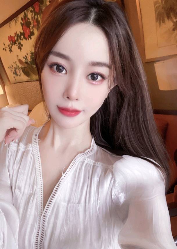 移动炮场马路女神